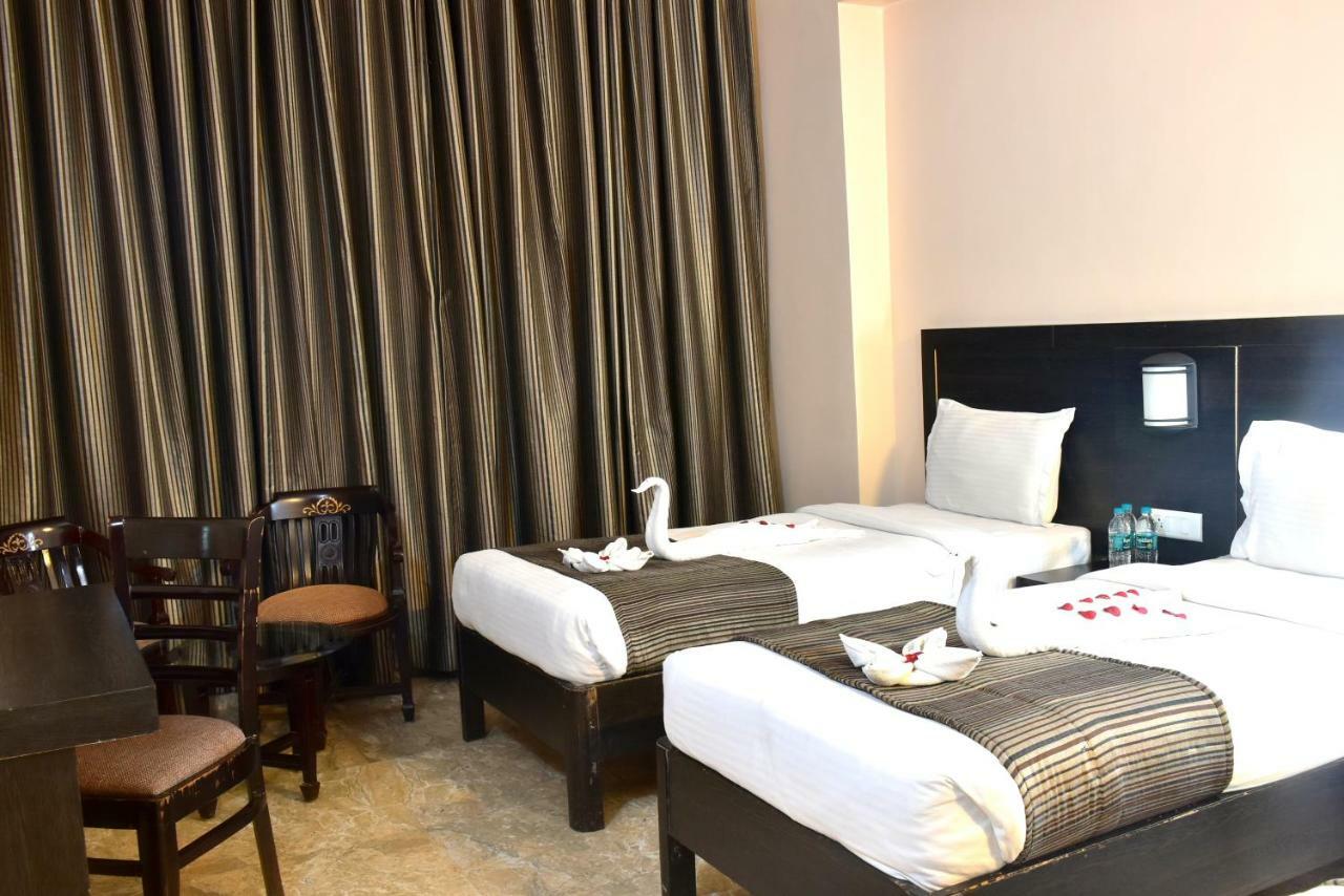 Hotel City Inn Benares Buitenkant foto